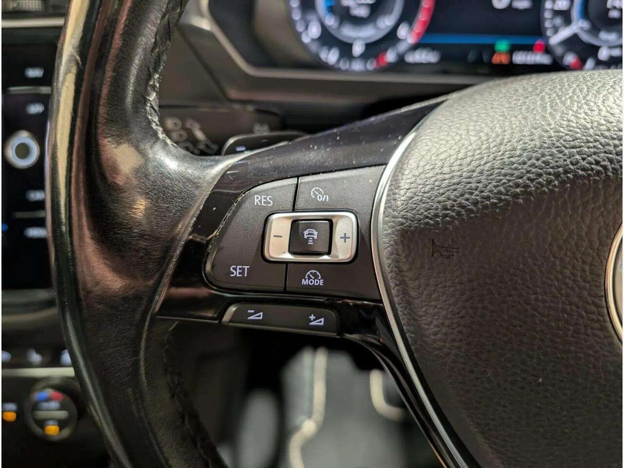 Volkswagen Tiguan KY17PVN