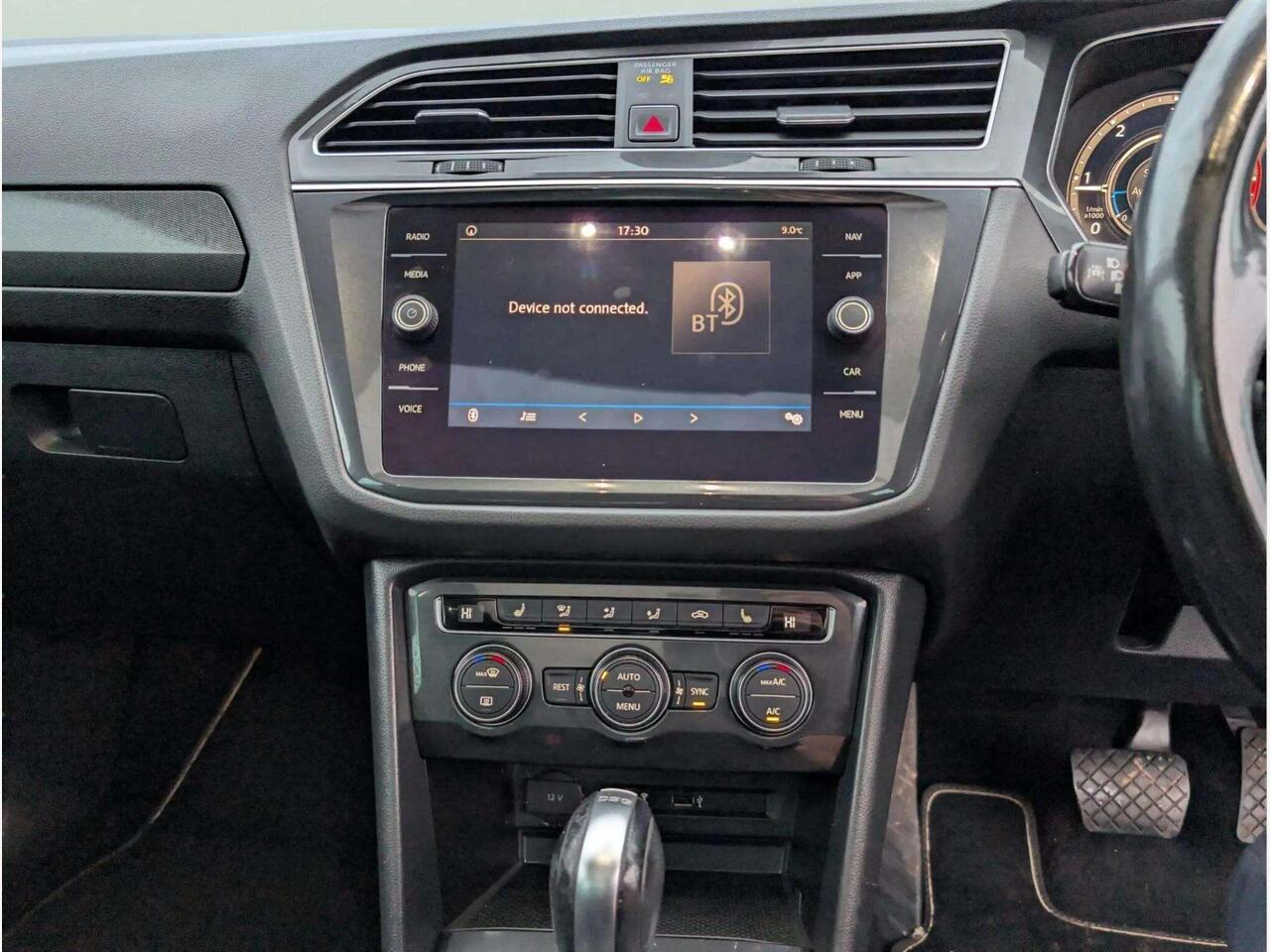 Volkswagen Tiguan KY17PVN