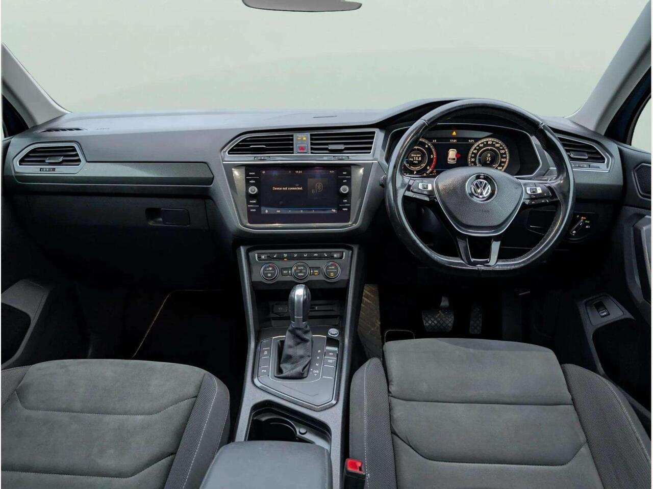 Volkswagen Tiguan KY17PVN