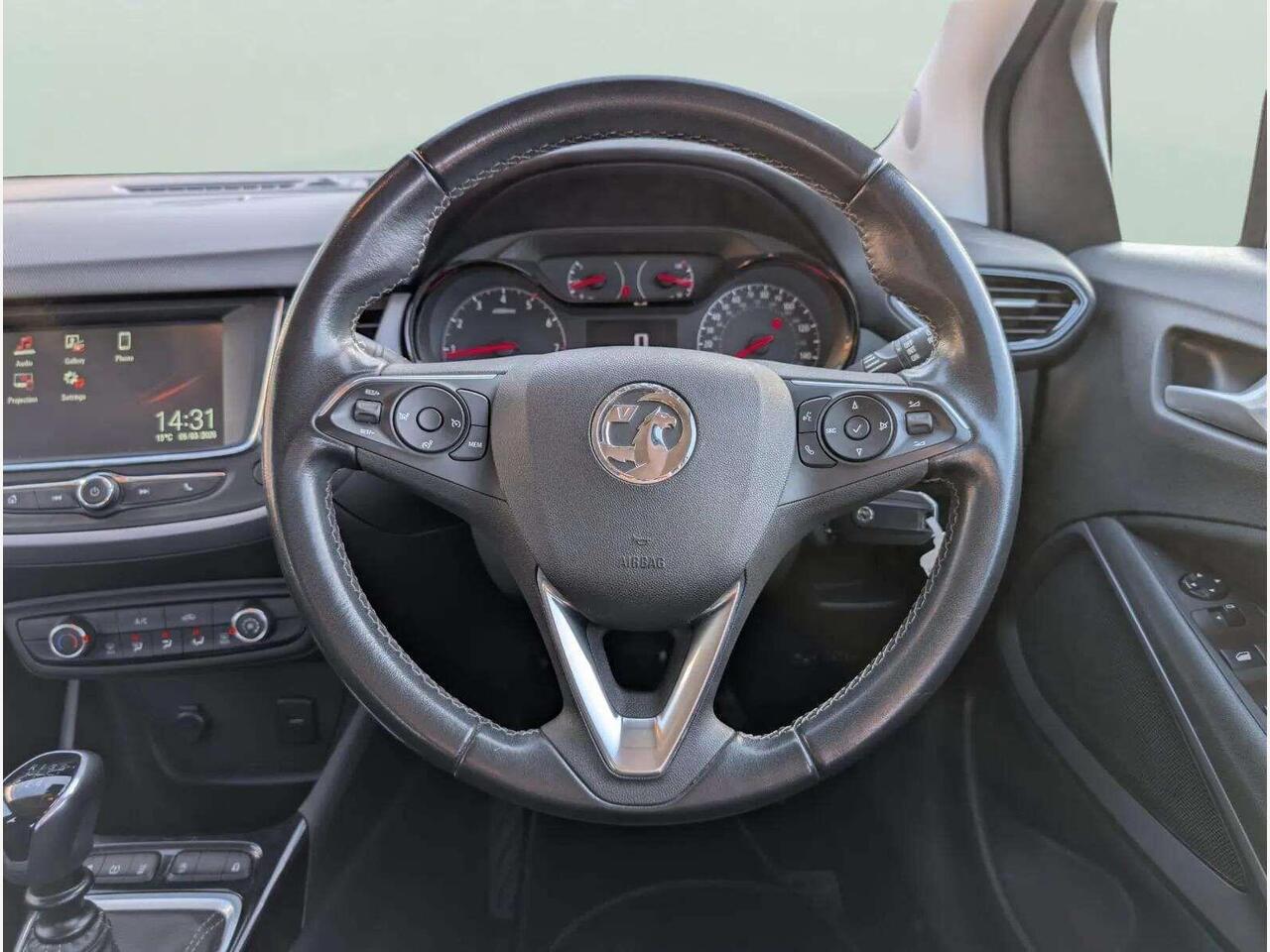 Vauxhall Crossland DL21LFG Vauxhall Crossland DL21LFG
