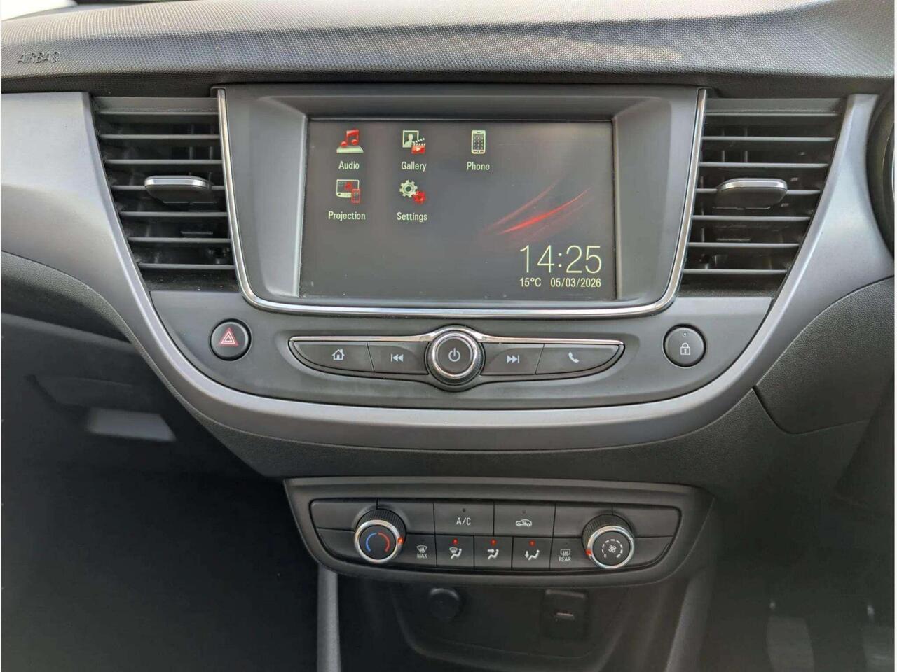 Vauxhall Crossland DL21LFG