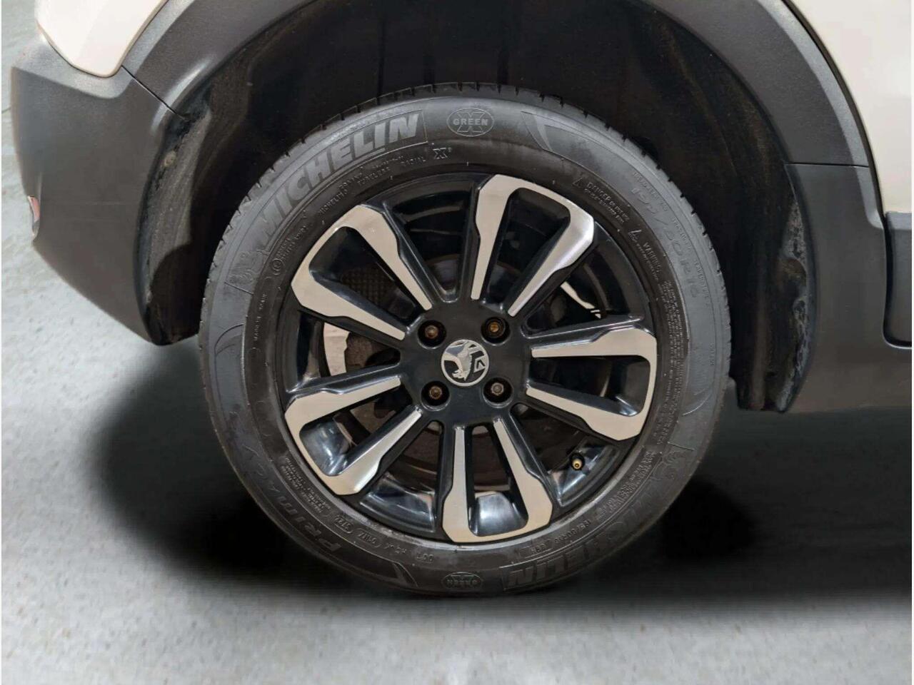 Vauxhall Crossland DL21LFG