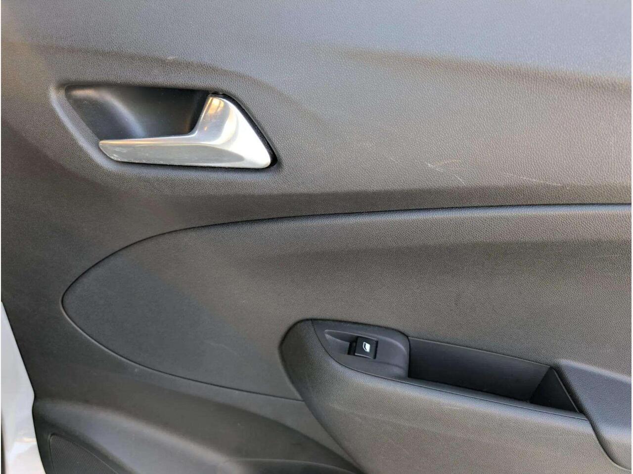 Vauxhall Crossland DL21LFG