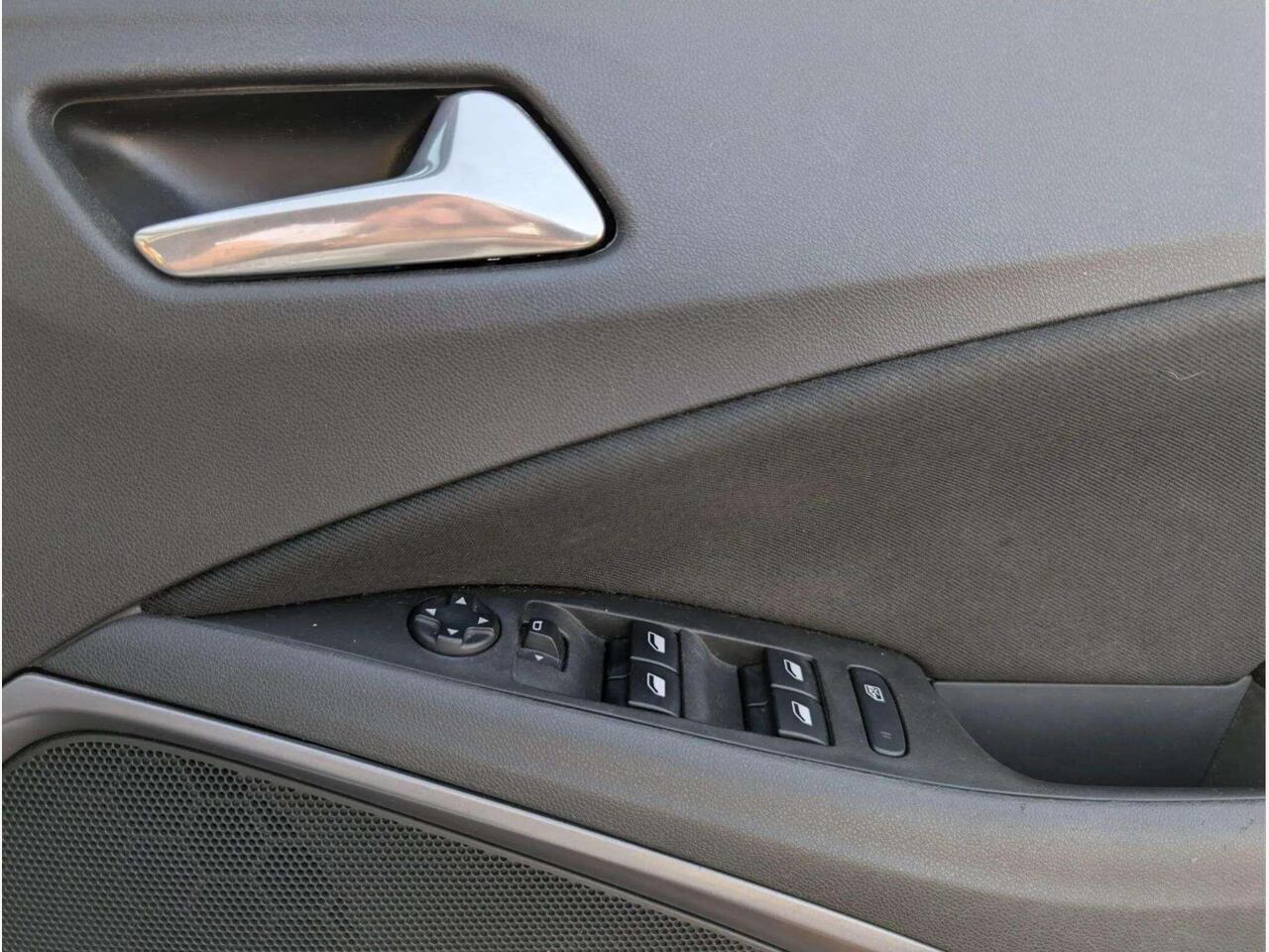 Vauxhall Crossland DL21LFG