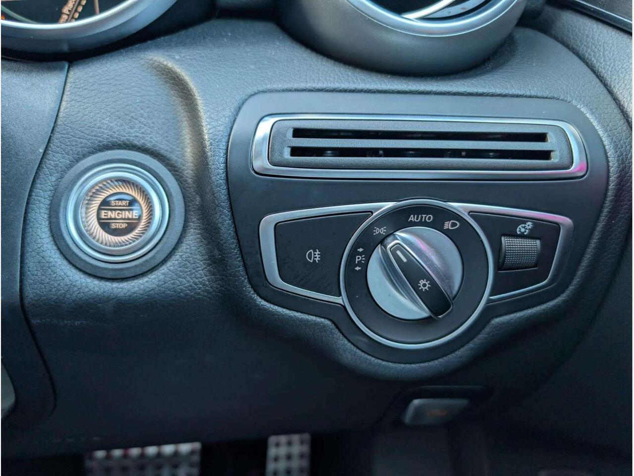 Mercedes-Benz C Class KM69GHB