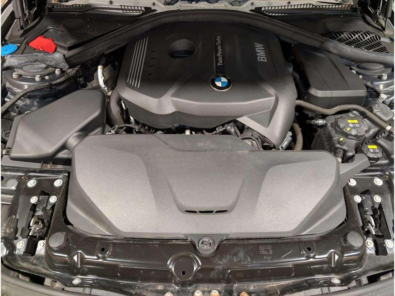 BMW 3 Series AO66YZX BMW 3 Series AO66YZX