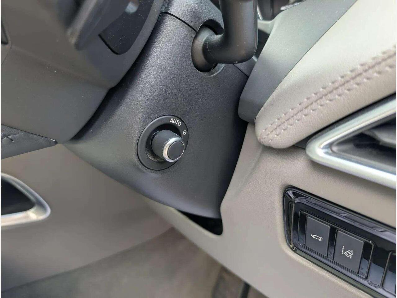 Jaguar F-PACE PJ17JUE