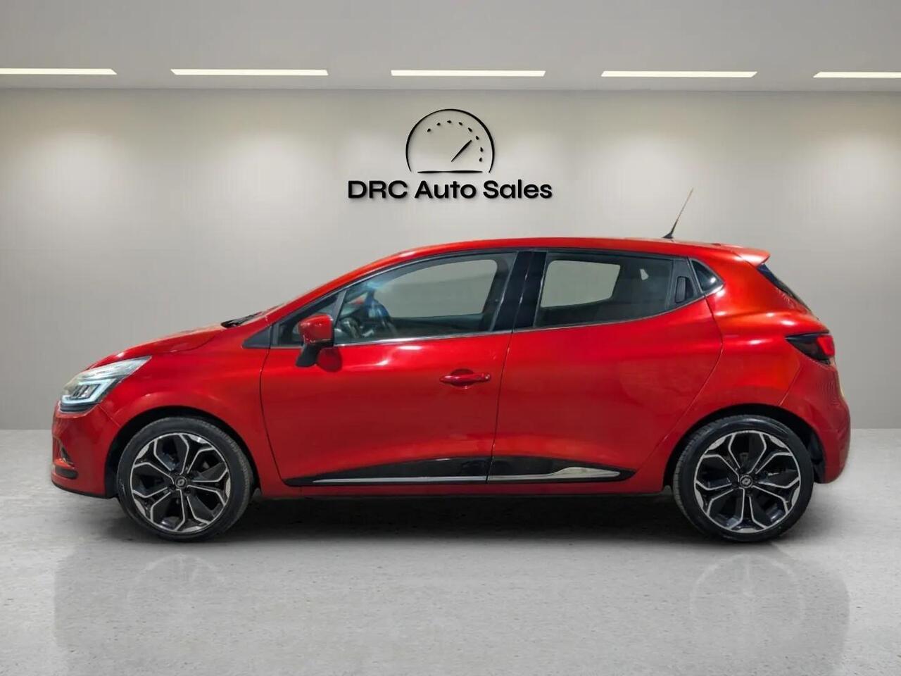 Renault Clio AY67ZRJ