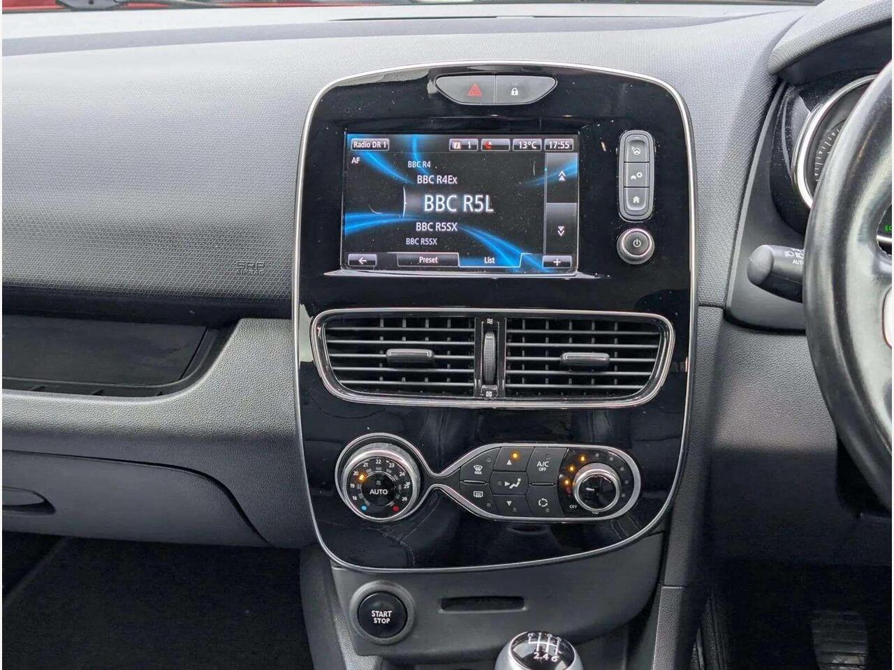 Renault Clio AY67ZRJ