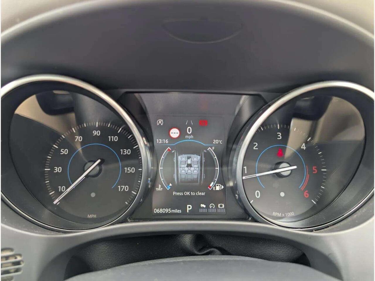 Jaguar F-PACE PJ17JUE