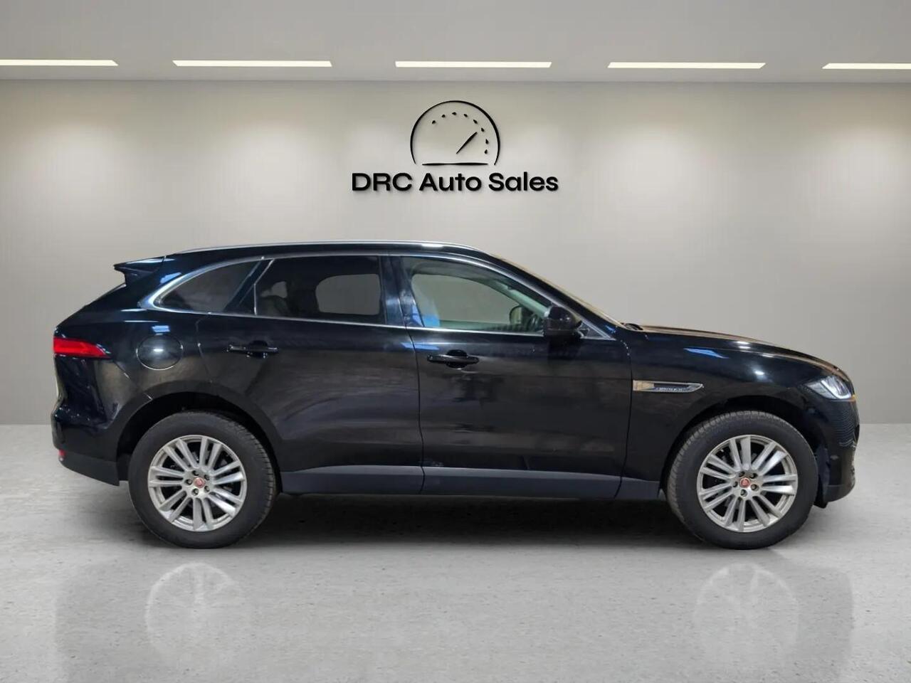 Jaguar F-PACE PJ17JUE