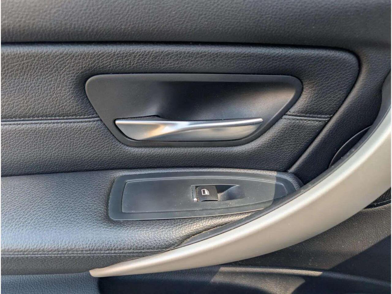 BMW 3 Series AO66YZX BMW 3 Series AO66YZX