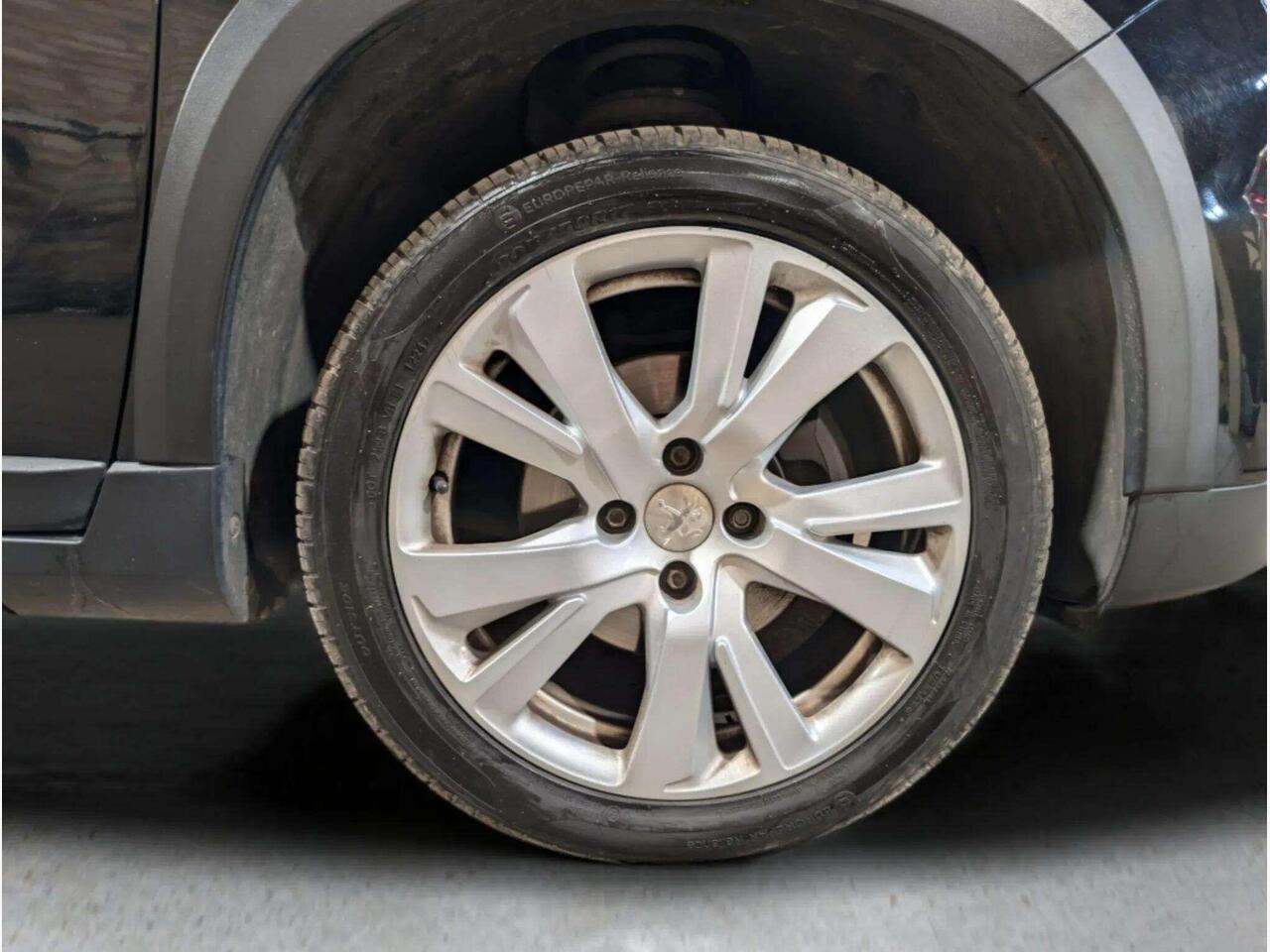 Peugeot 2008 LR67YKF Peugeot 2008 LR67YKF