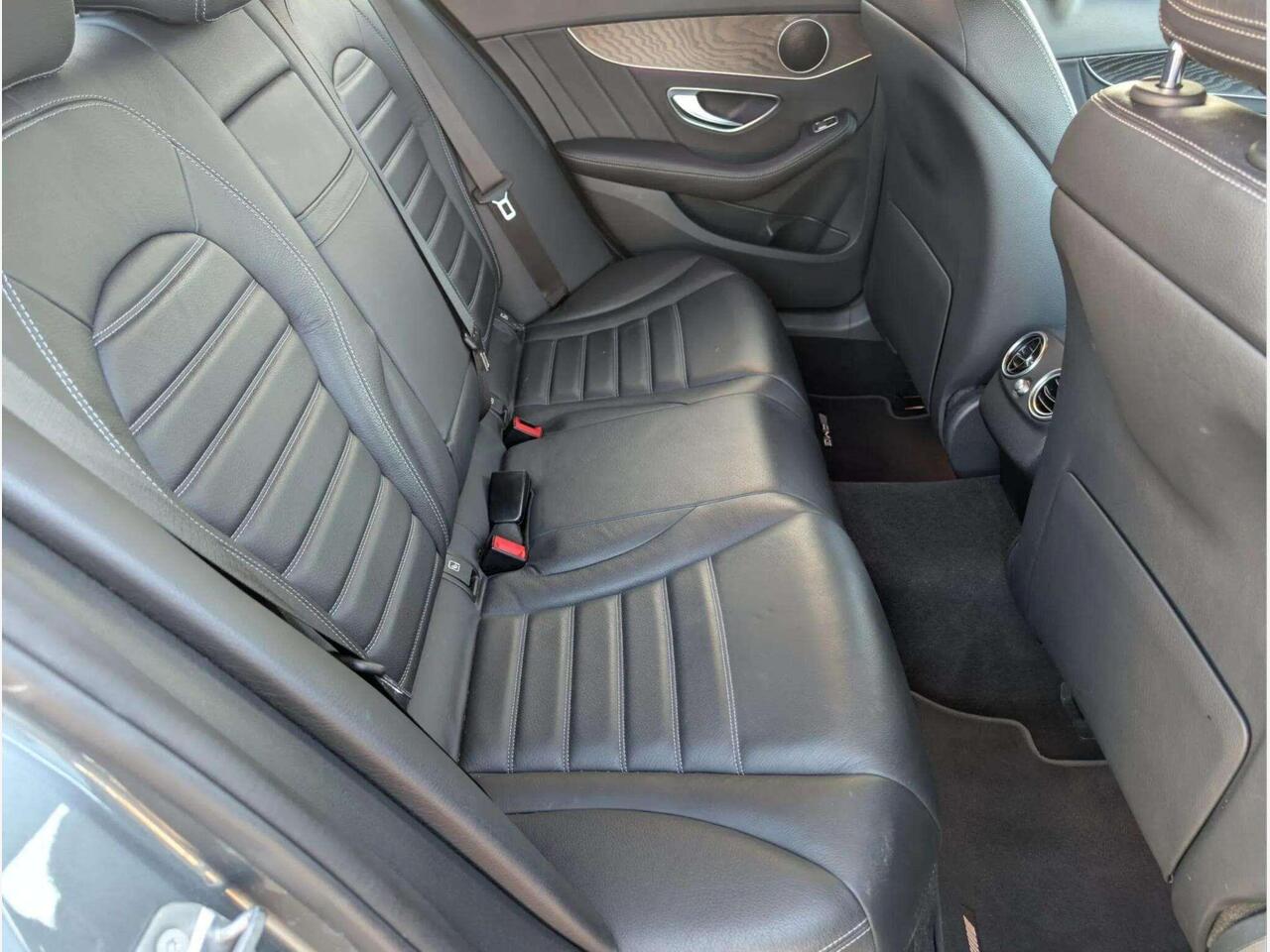 Mercedes-Benz C Class KM69GHB