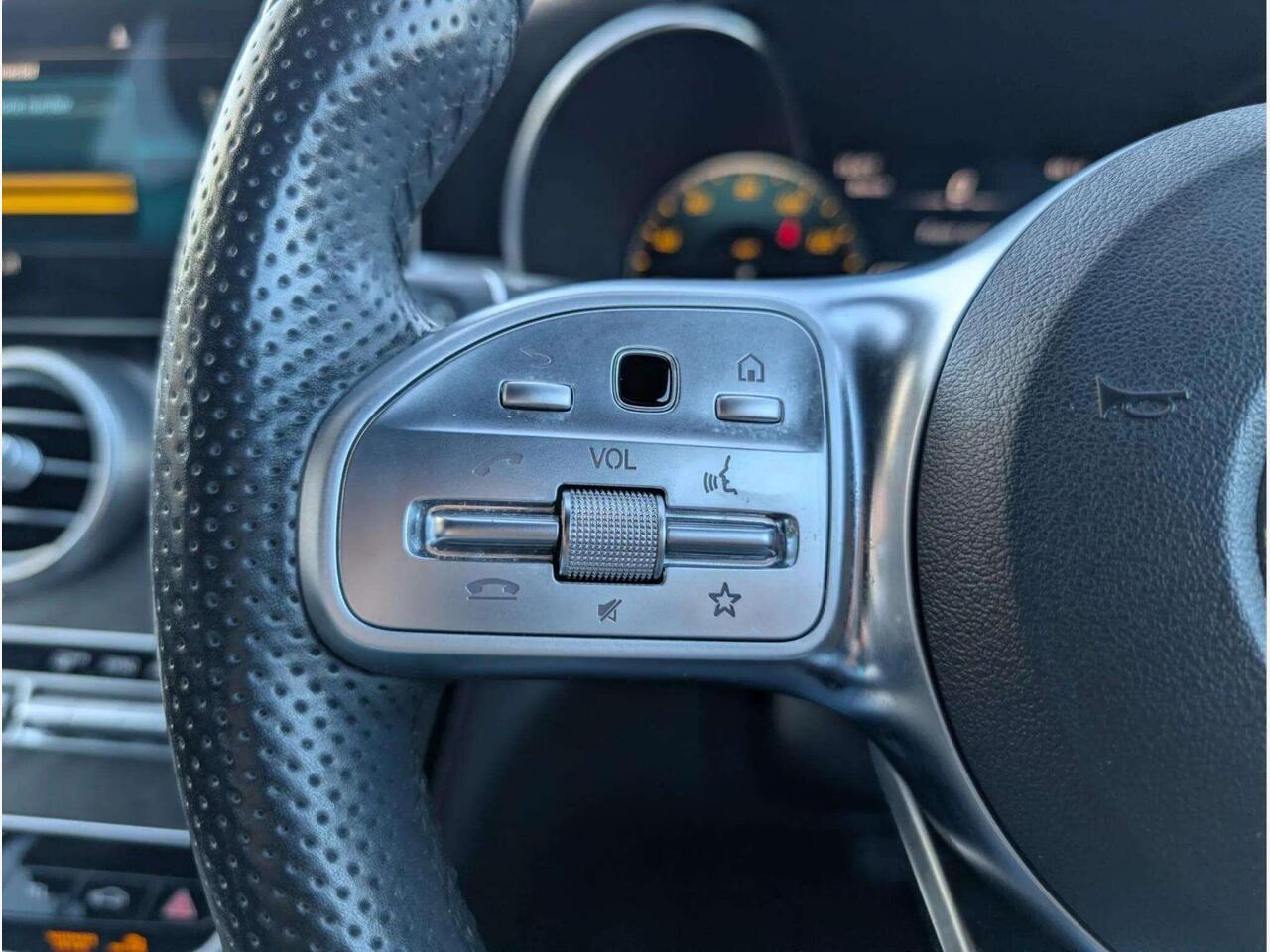 Mercedes-Benz C Class KM69GHB