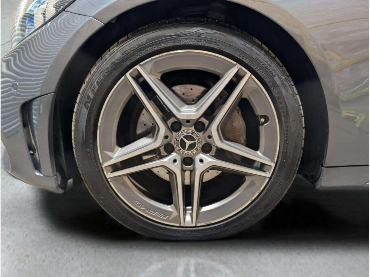 Mercedes-Benz C Class KM69GHB