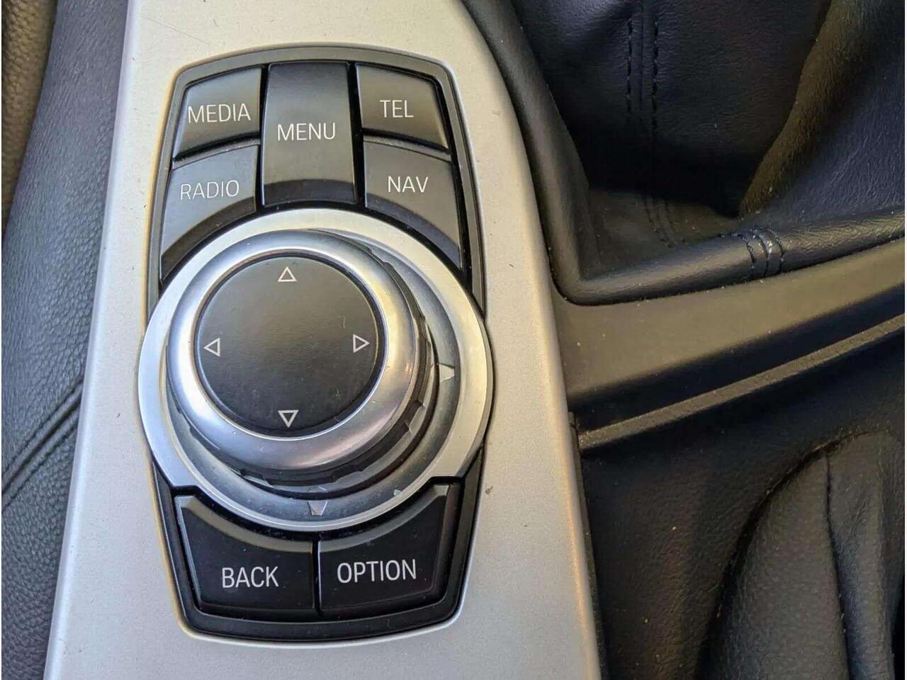 BMW 3 Series AO66YZX BMW 3 Series AO66YZX
