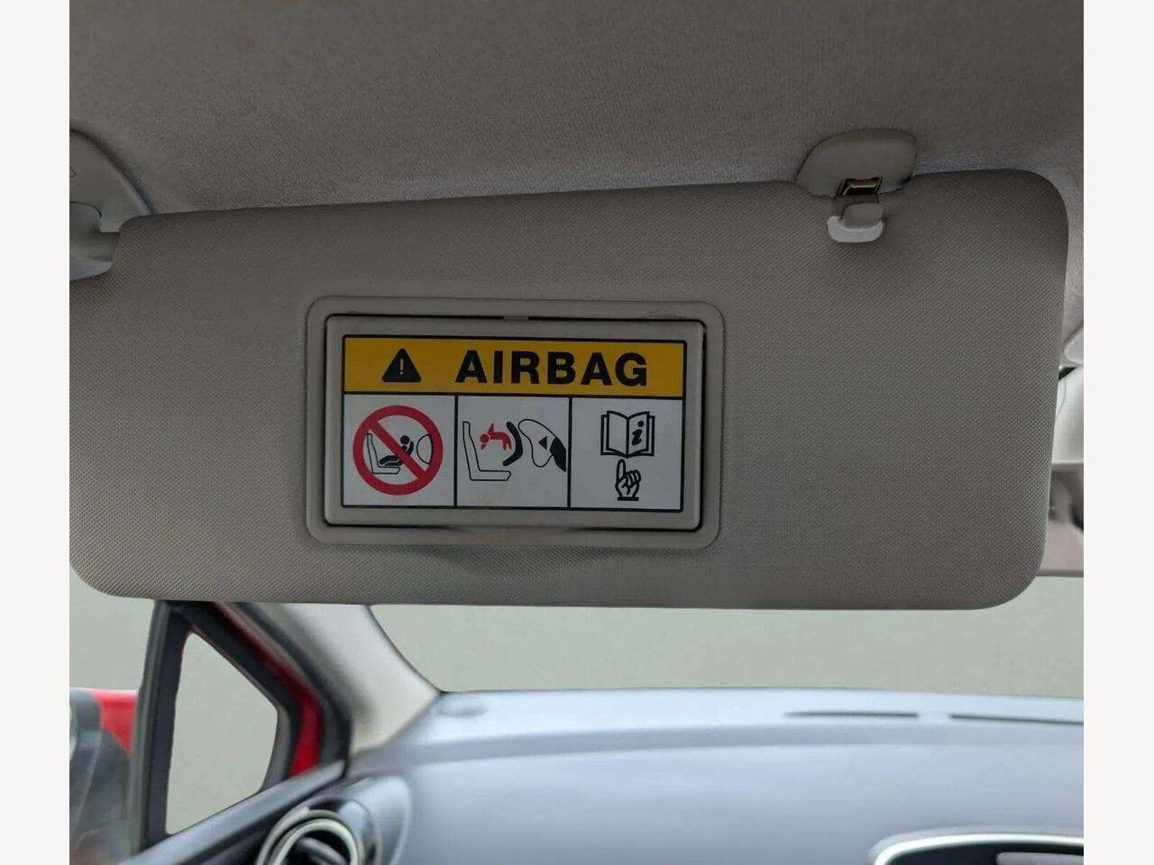 Renault Clio AY67ZRJ