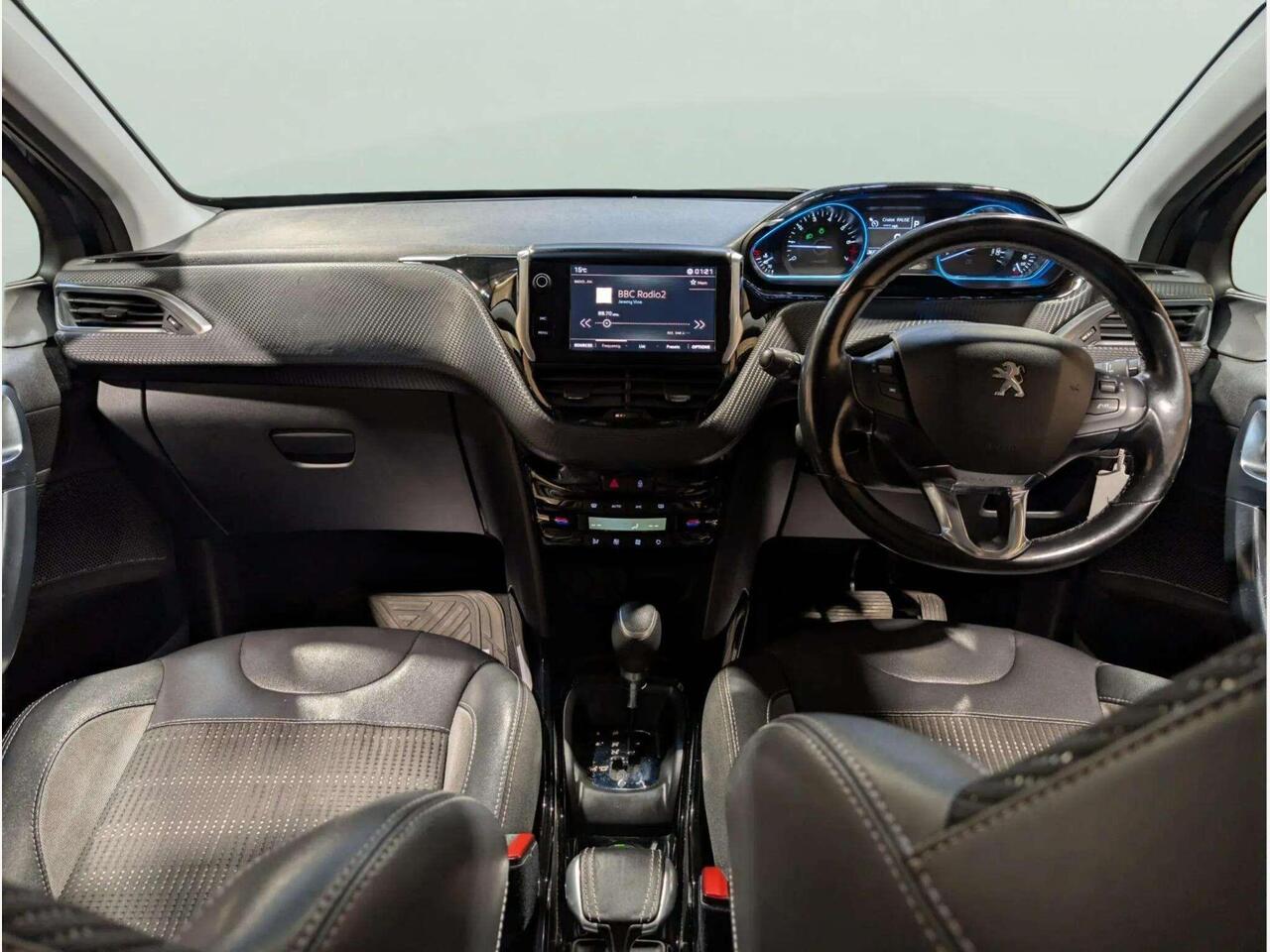 Peugeot 2008 LR67YKF Peugeot 2008 LR67YKF