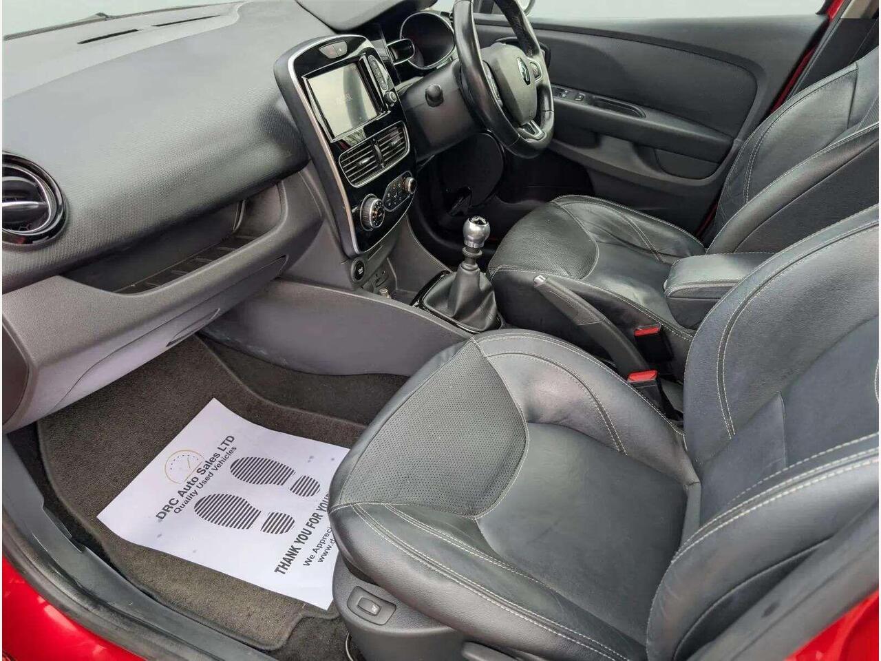 Renault Clio AY67ZRJ