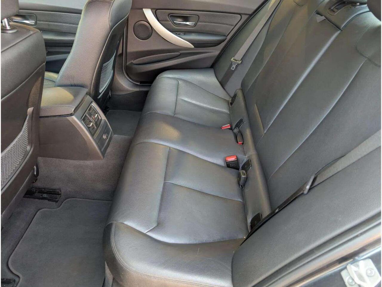 BMW 3 Series AO66YZX BMW 3 Series AO66YZX