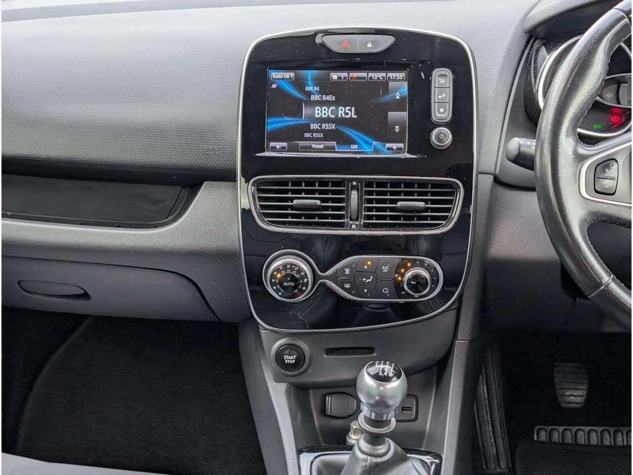 Renault Clio AY67ZRJ