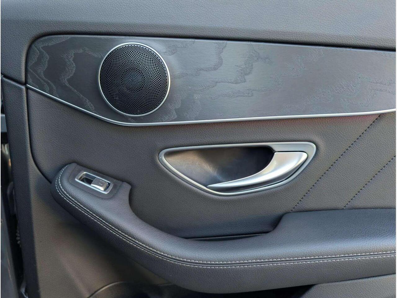 Mercedes-Benz C Class KM69GHB