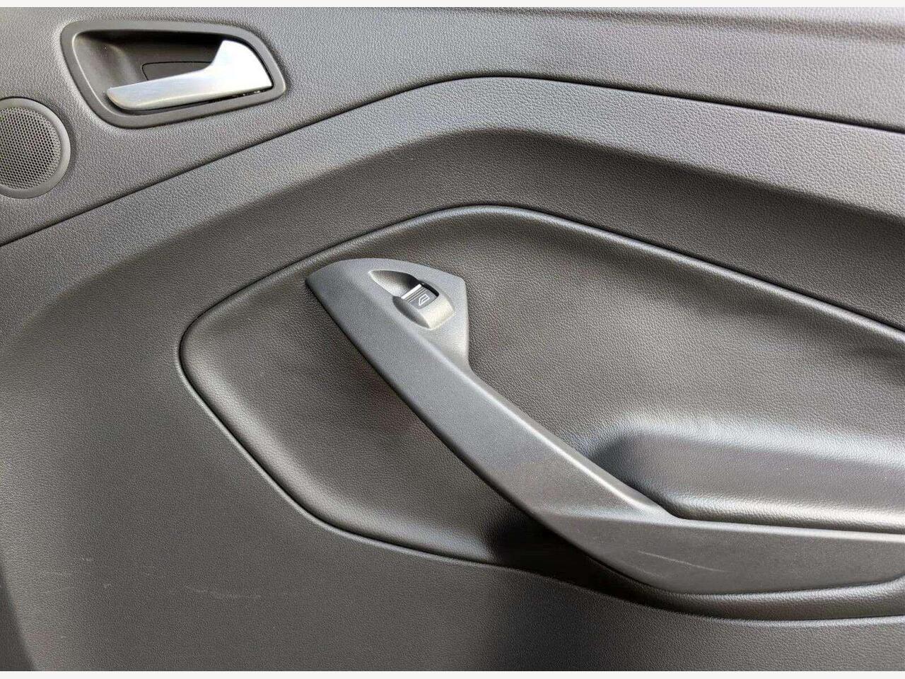 Ford Kuga EA13WRF