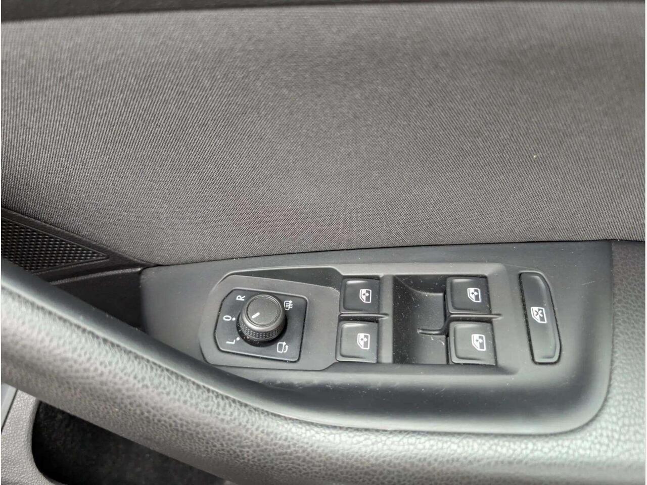 Volkswagen Passat GY67DYA Volkswagen Passat GY67DYA