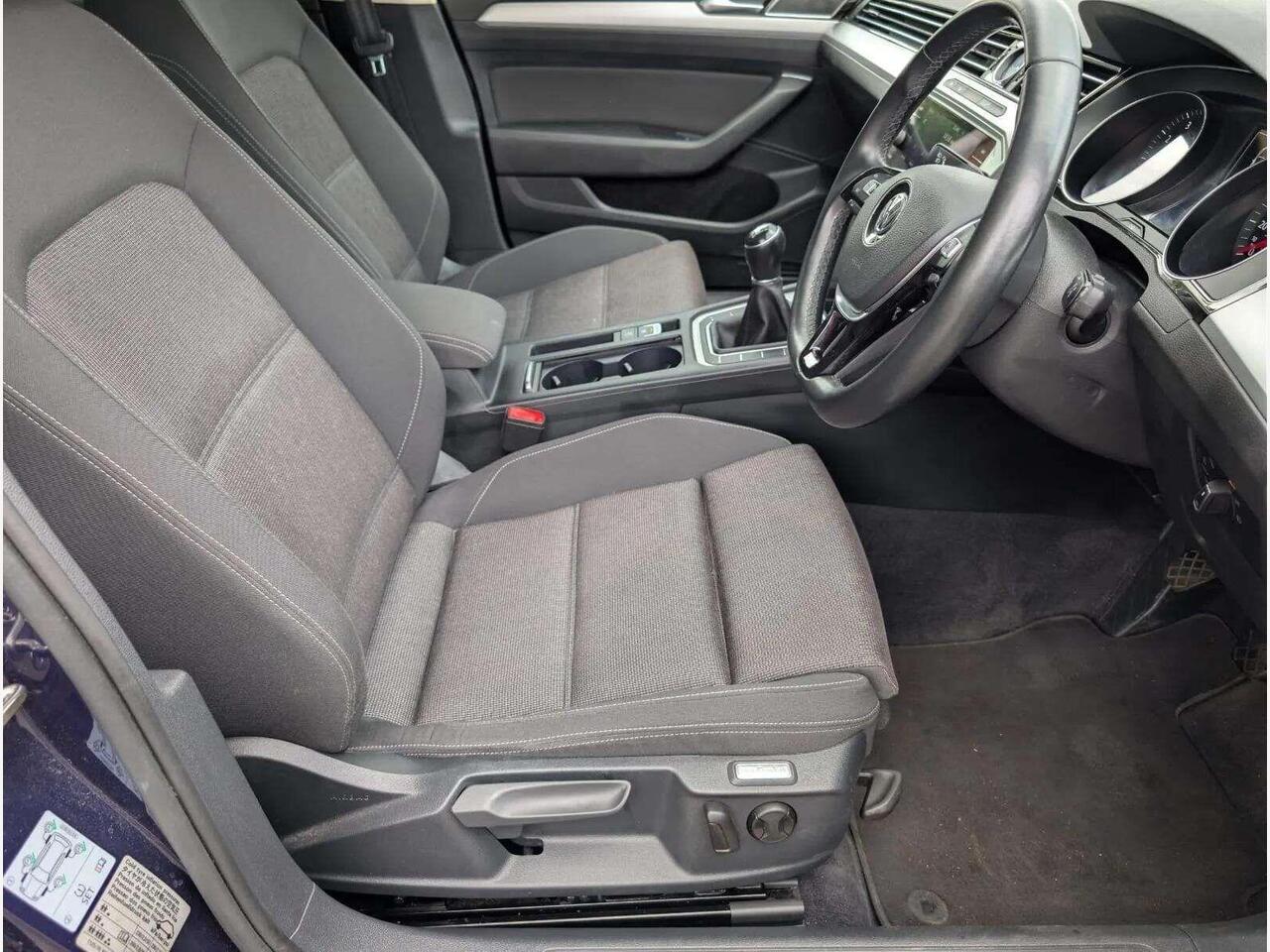Volkswagen Passat GY67DYA Volkswagen Passat GY67DYA