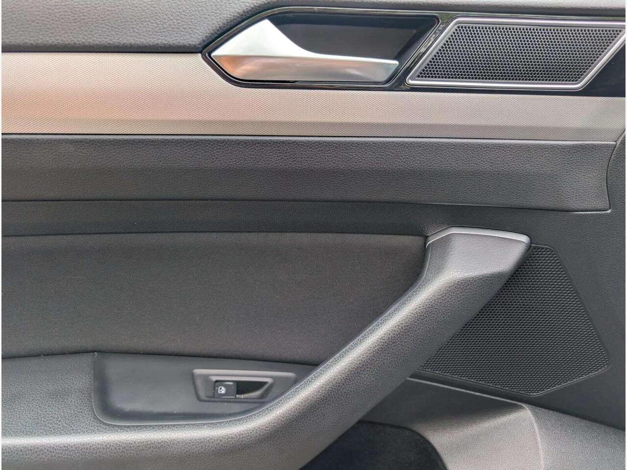 Volkswagen Passat GY67DYA Volkswagen Passat GY67DYA