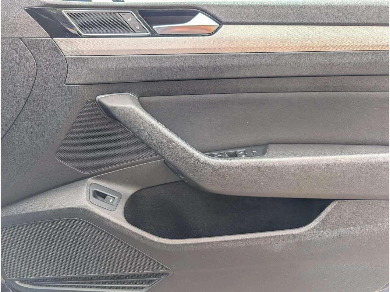 Volkswagen Passat GY67DYA Volkswagen Passat GY67DYA