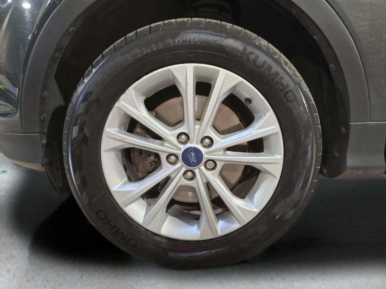 Ford Kuga DV67XHN Ford Kuga DV67XHN