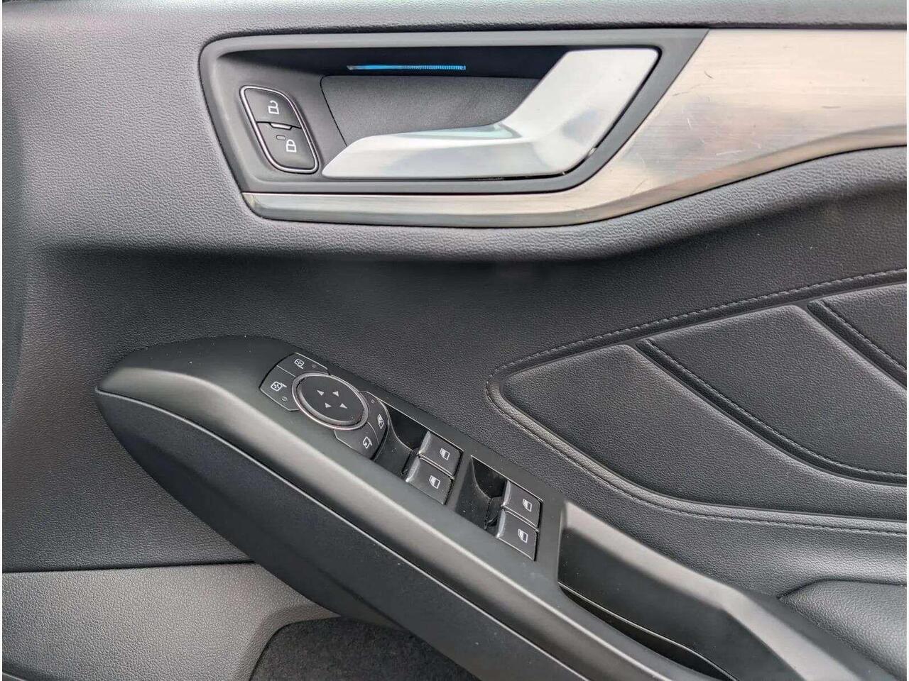 Ford Focus DS68YSW