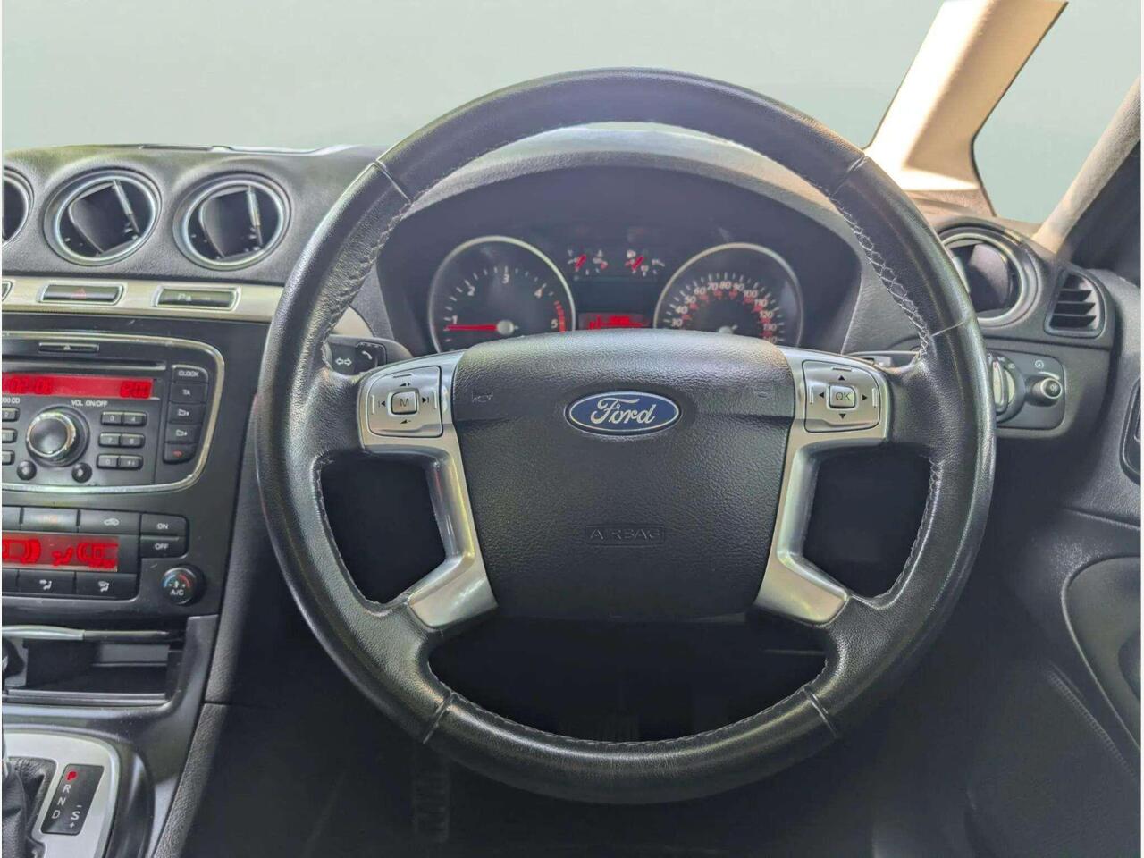 Ford Galaxy YK12ZTY