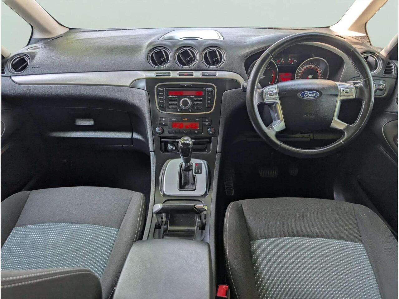 Ford Galaxy YK12ZTY