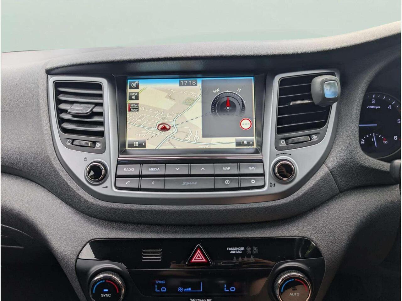 Hyundai TUCSON EJ65WNE Hyundai TUCSON EJ65WNE