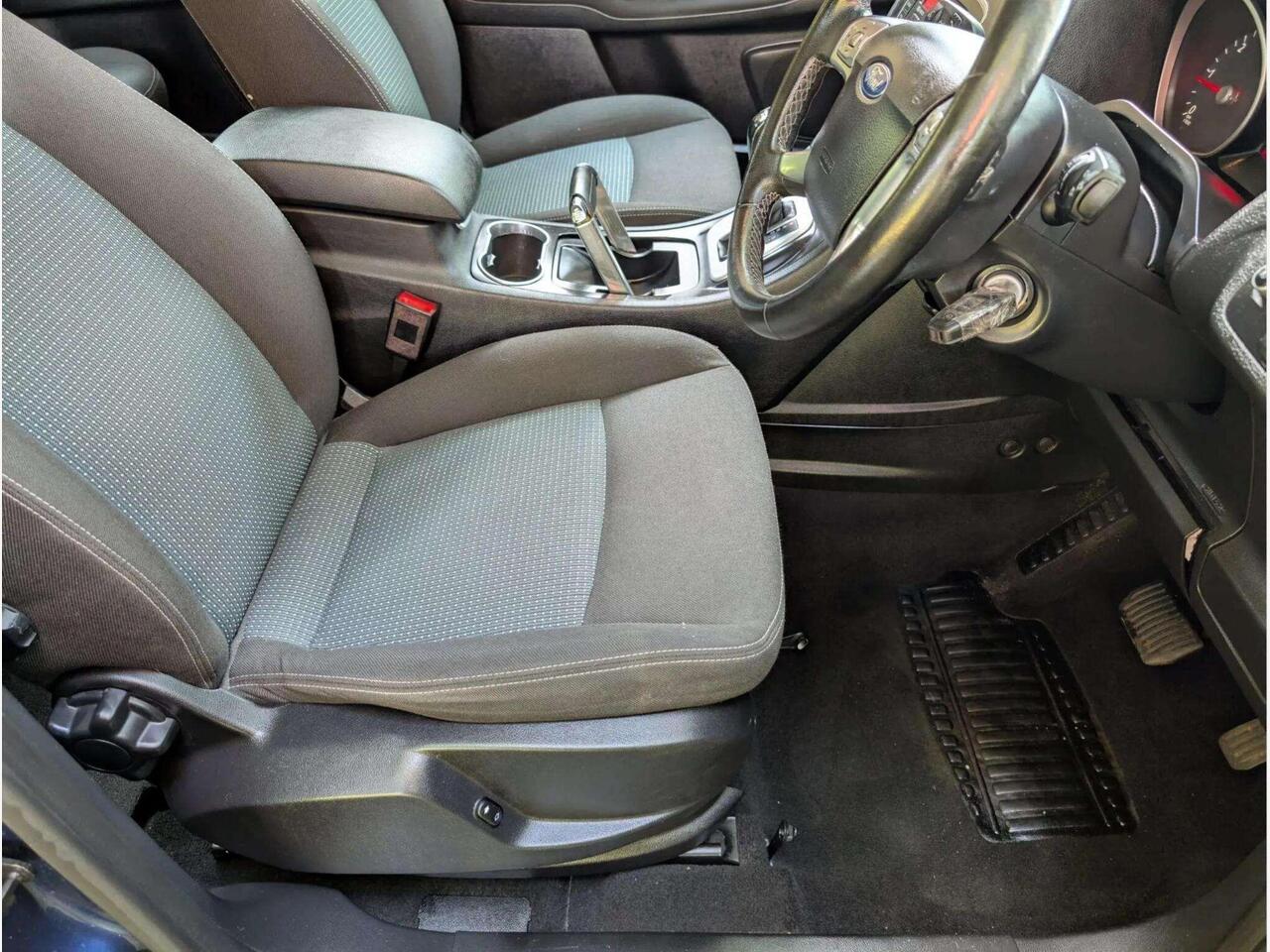 Ford Galaxy YK12ZTY