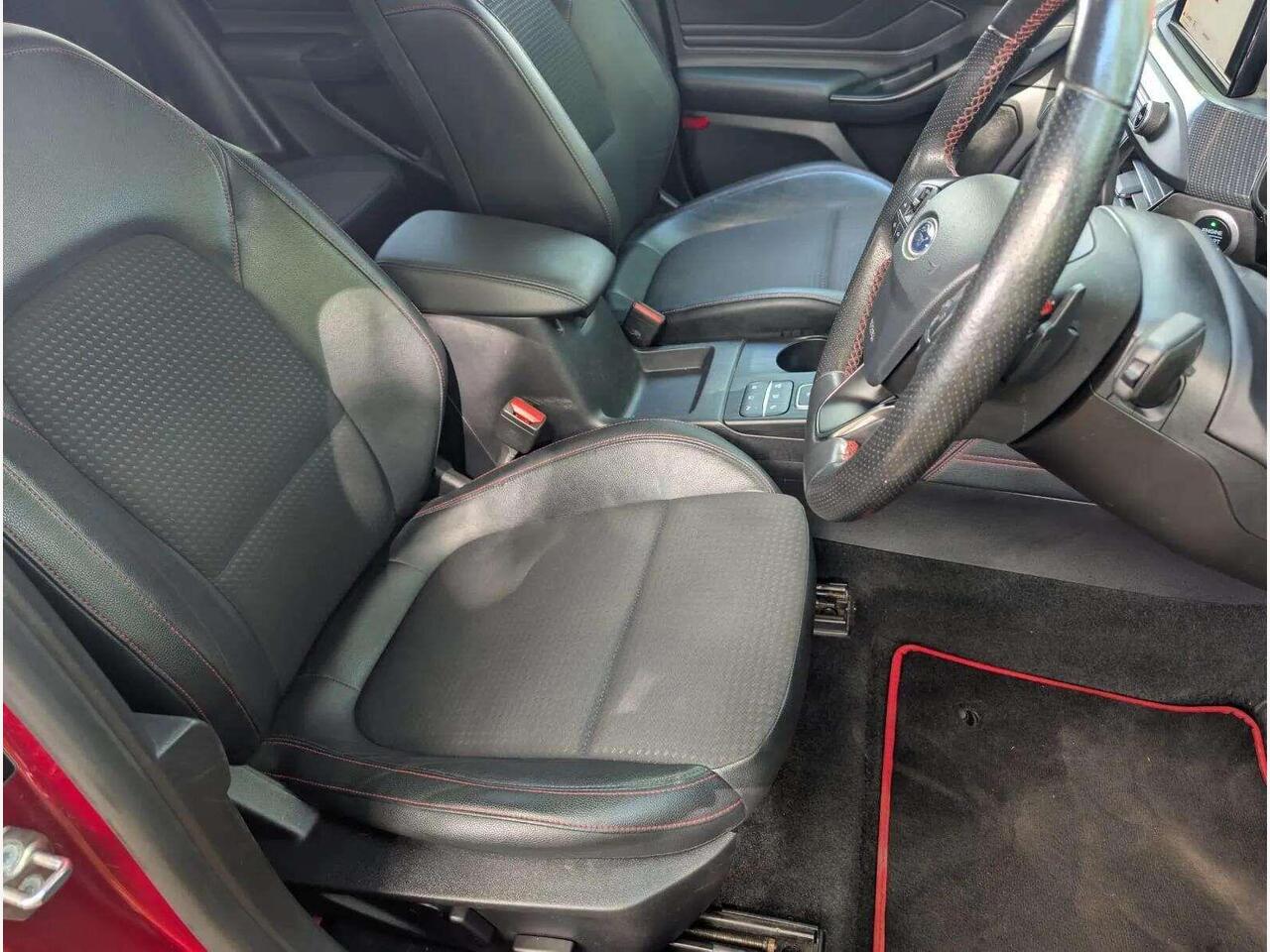 Ford Focus MM18WWJ
