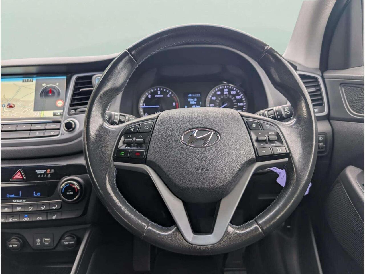 Hyundai TUCSON EJ65WNE Hyundai TUCSON EJ65WNE