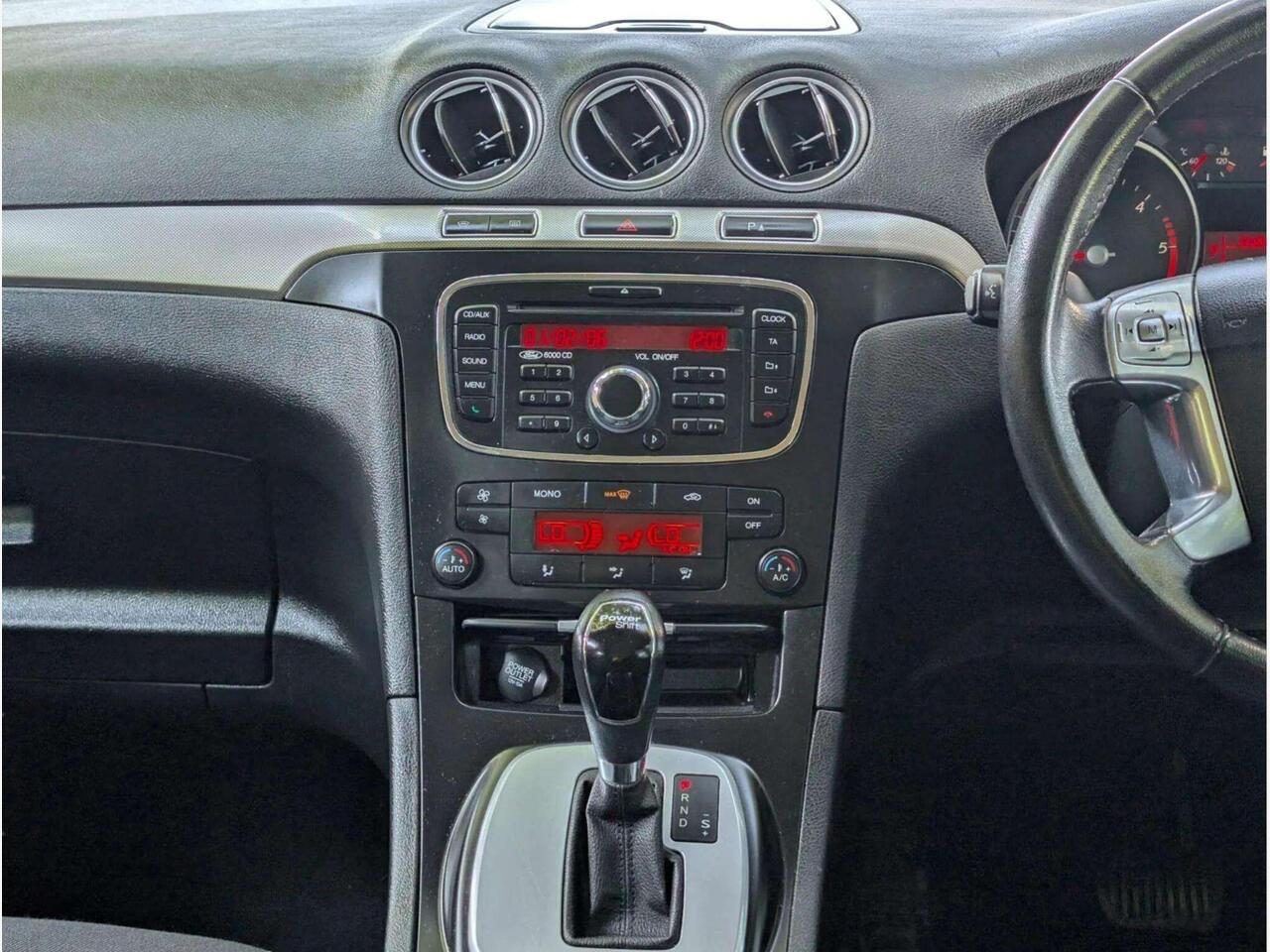 Ford Galaxy YK12ZTY