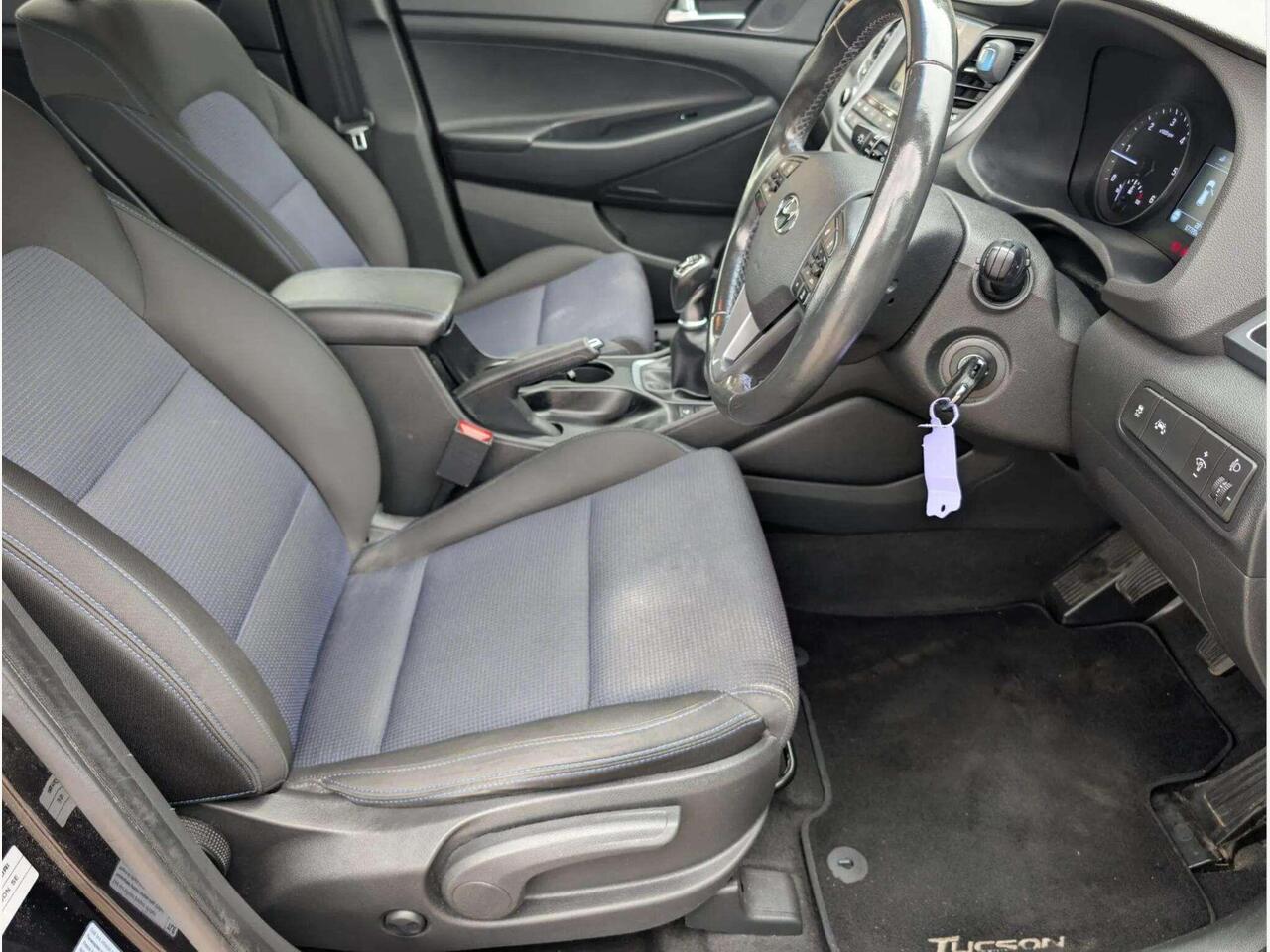 Hyundai TUCSON EJ65WNE Hyundai TUCSON EJ65WNE