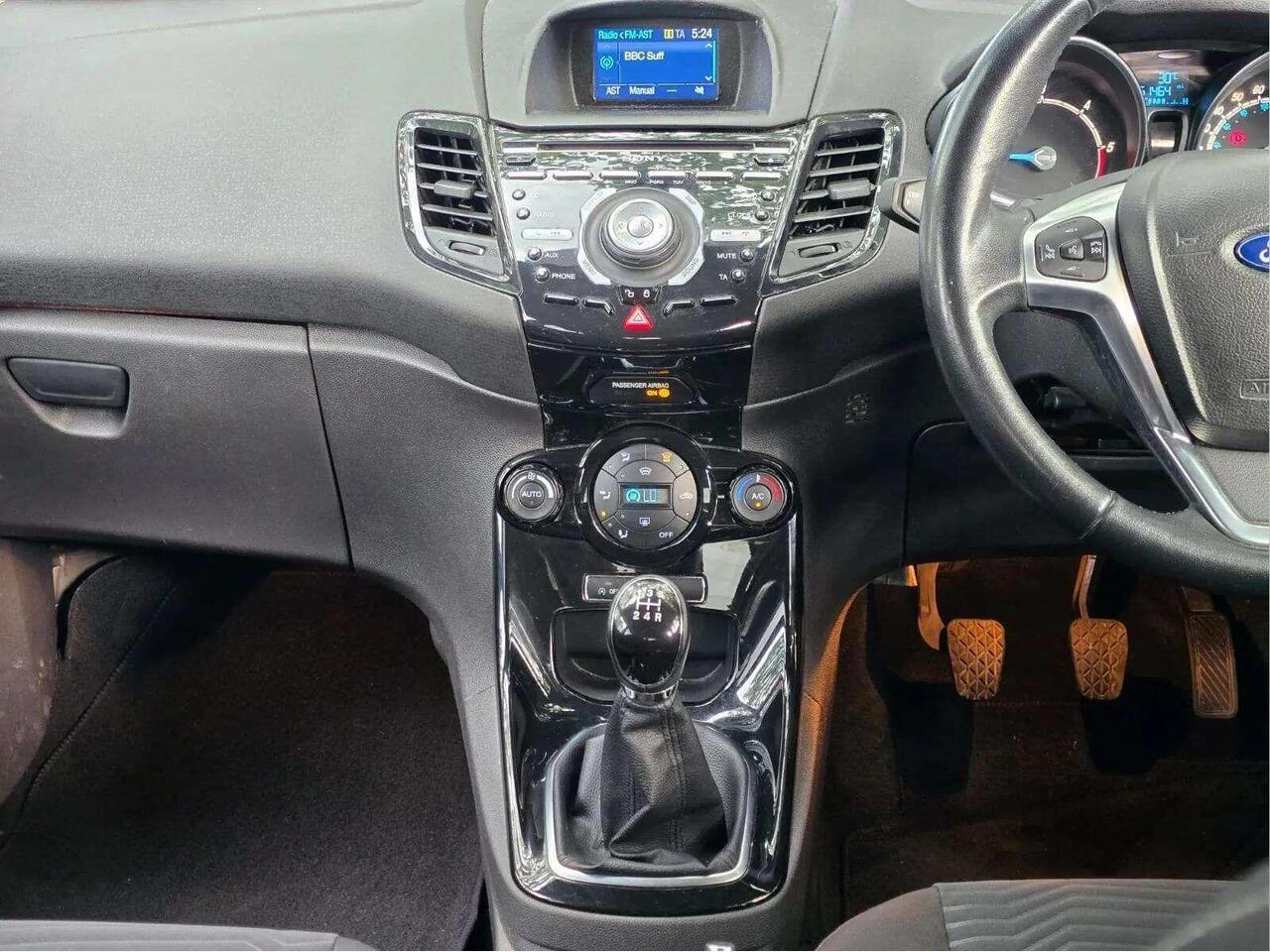 Ford Fiesta YR15YDU Ford Fiesta YR15YDU