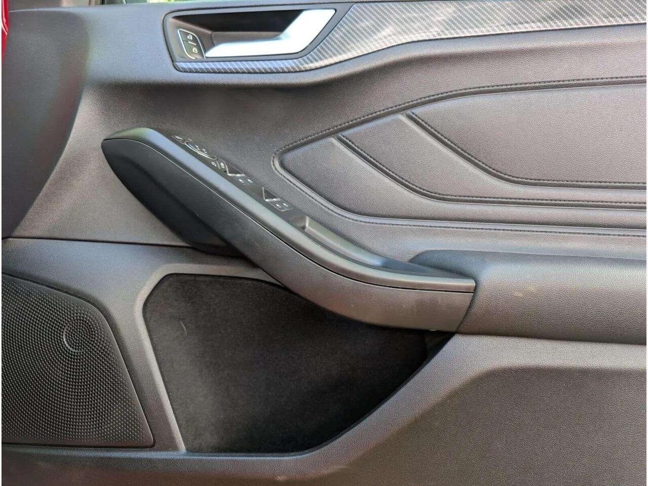 Ford Focus MM18WWJ