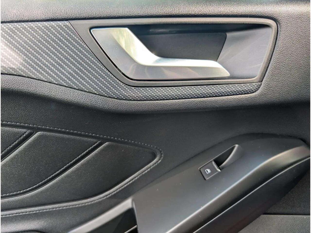 Ford Focus MM18WWJ