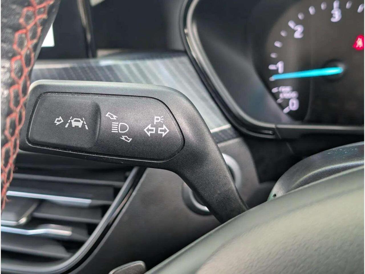 Ford Focus MM18WWJ