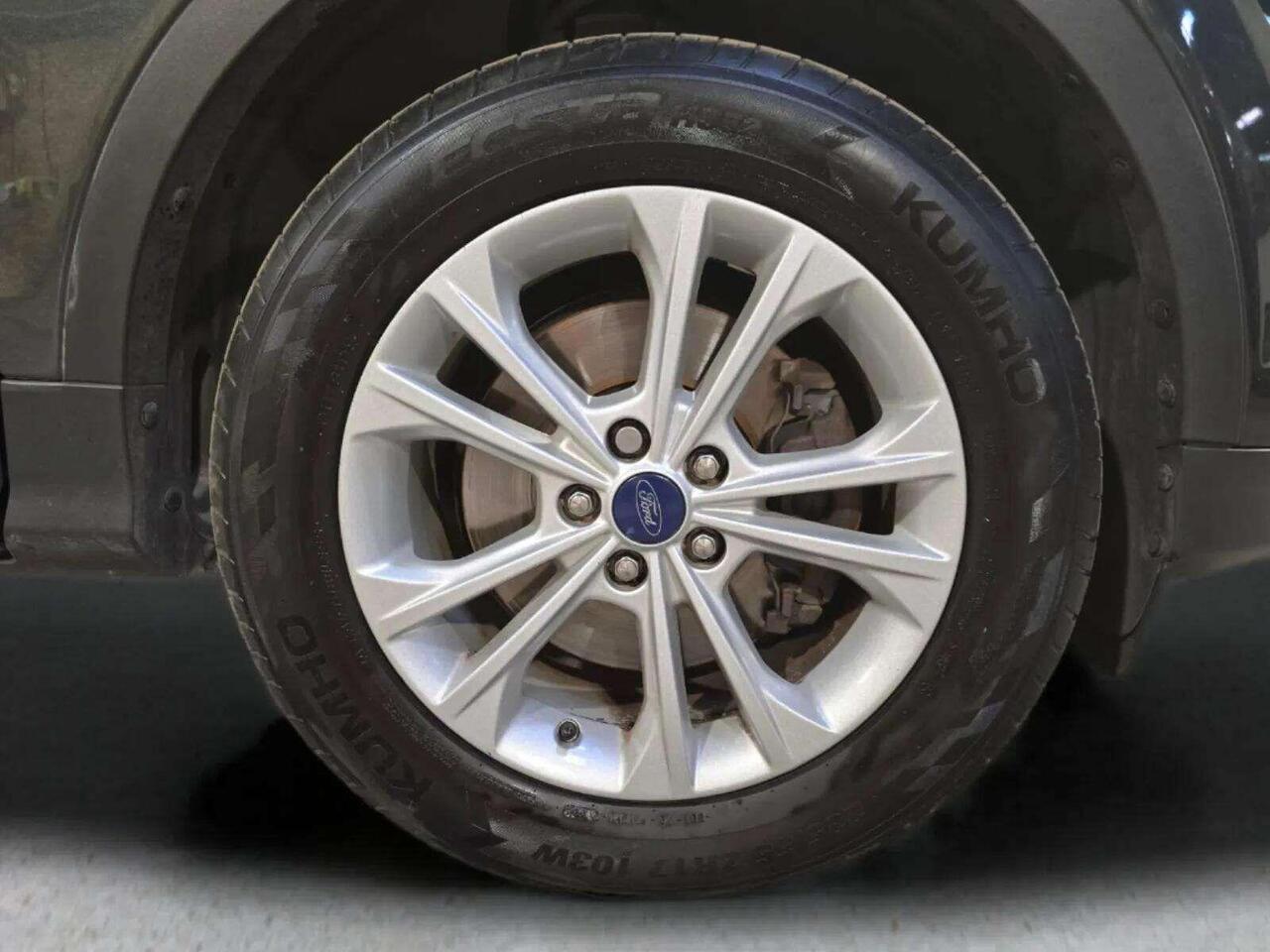 Ford Kuga DV67XHN Ford Kuga DV67XHN