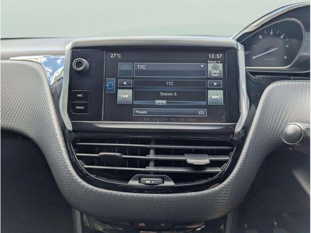 Peugeot 2008 GF66FHW Peugeot 2008 GF66FHW