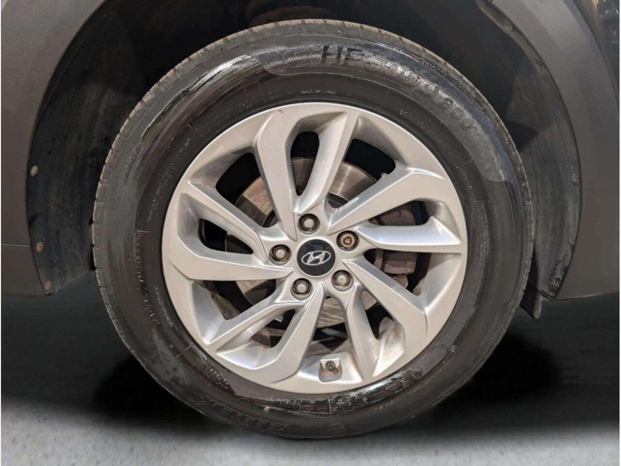 Hyundai TUCSON EJ65WNE Hyundai TUCSON EJ65WNE